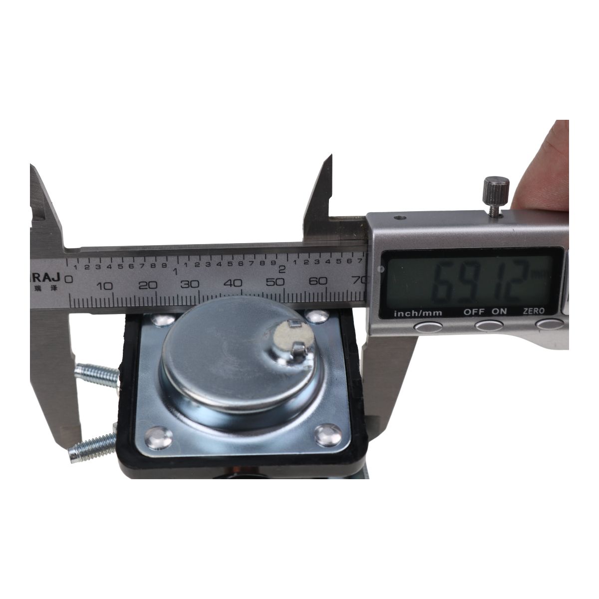 Solenoid 12 Volt D2AF11450AA Fits Ford 2000 3000 4000 GAS & 7000 Tractors